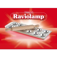 Ravioliform Ravioli Chef mit Teigrolle