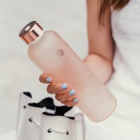 Equa Mismatch Blush Trinkflasche aus Glas matt 750 ml Silk Edition