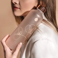 Equa Mismatch Bloom Trinkflasche aus Glas matt 750 ml